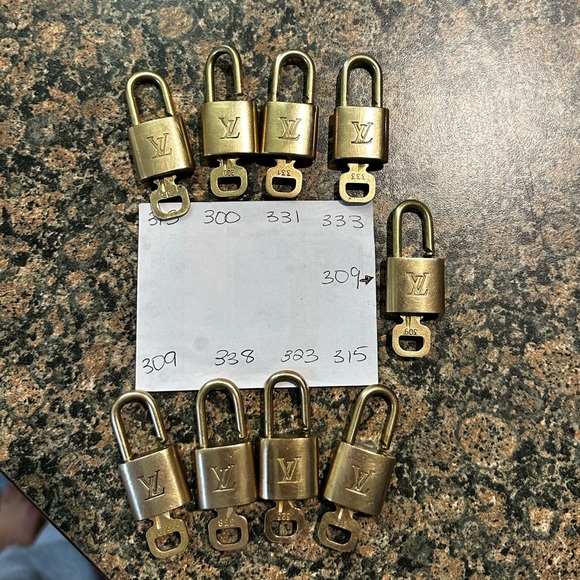 Louis Vuitton LV Padlock and Key on a Stainless Steel Gold Necklace Authentic - Picture 16 of 16